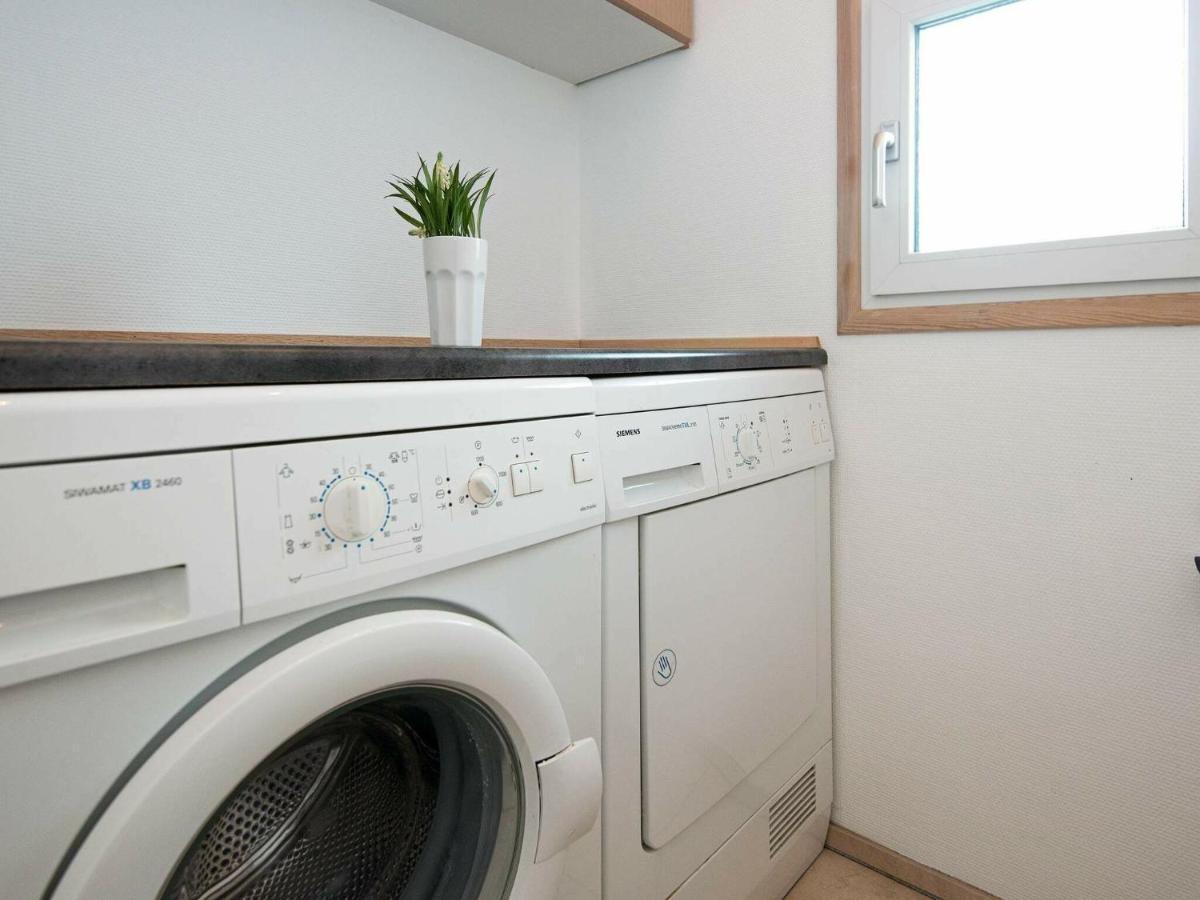 6 Person Holiday Home In Sj Lund Sjolund Экстерьер фото