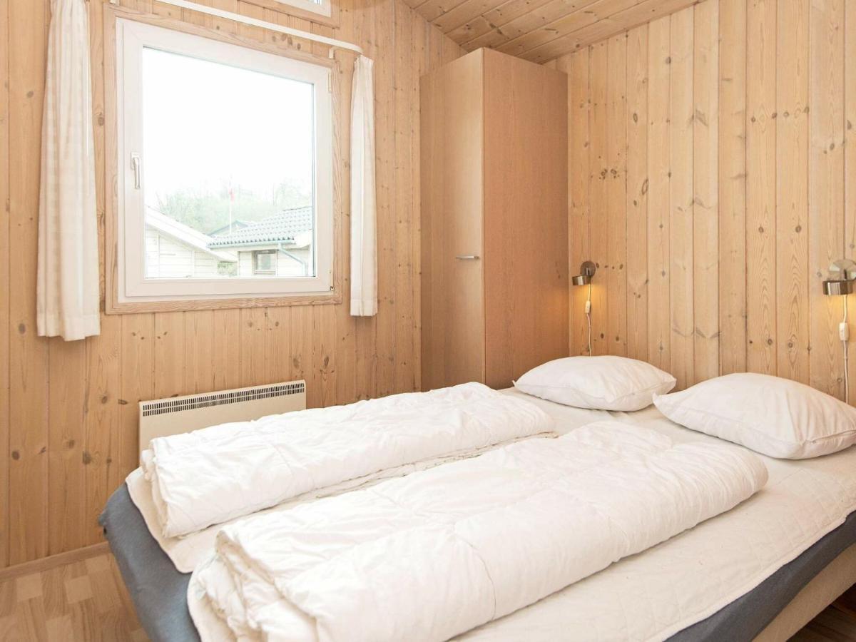 6 Person Holiday Home In Sj Lund Sjolund Экстерьер фото
